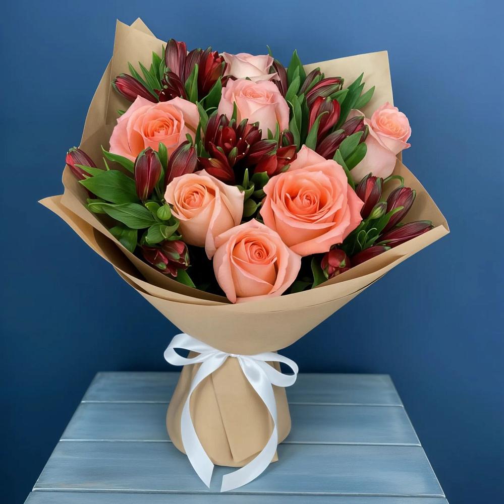 Букет цветов из: Розы и Альстромерии в Михайлове