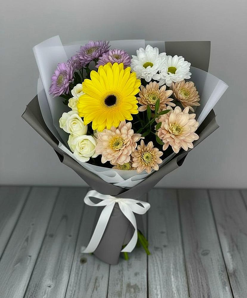 Букет цветов из: Розы, Герберы и Хризантемы в Михайлове
