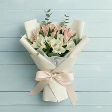 Букет цветов из:  Альстромерии #REPLACE_PRED# Михайлове