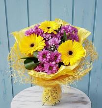 Букет цветов из:  Хризантемы и Герберы в Михайлове
