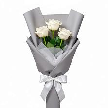 Букет 3 белые розы в Михайлове