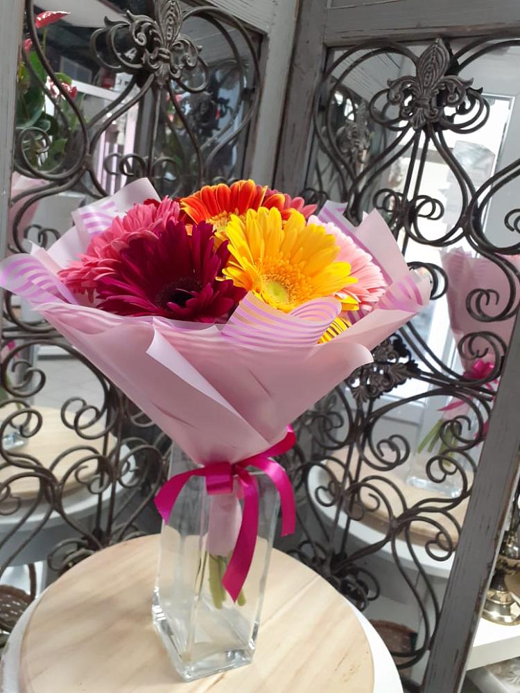 Букет цветов из: Герберы в Михайлове