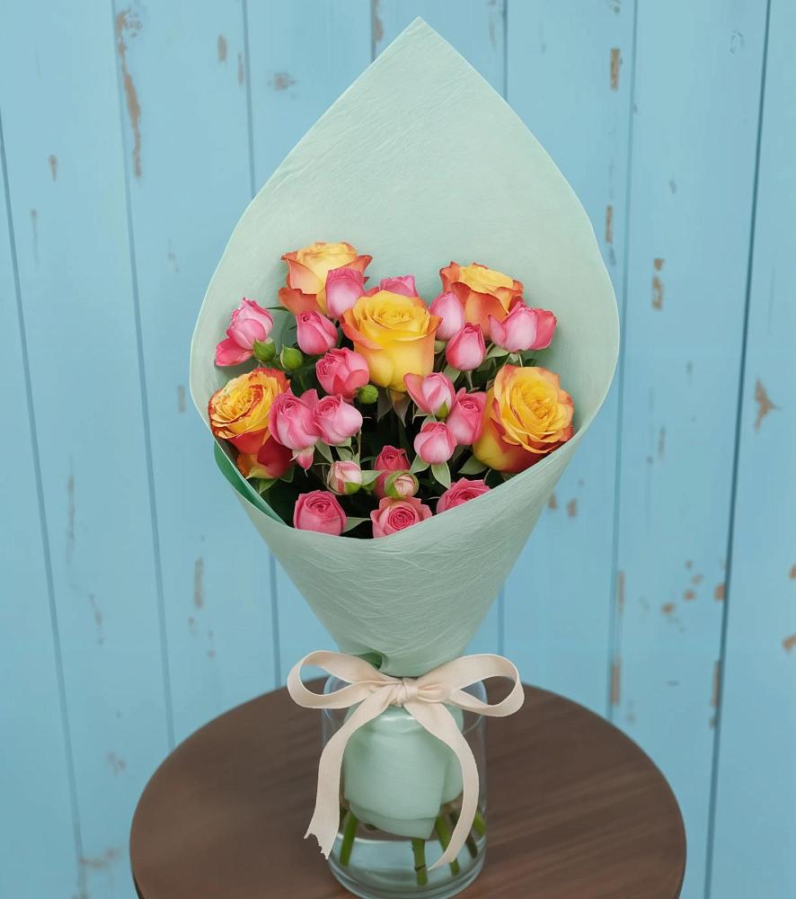 Букет цветов из: Розы в Михайлове