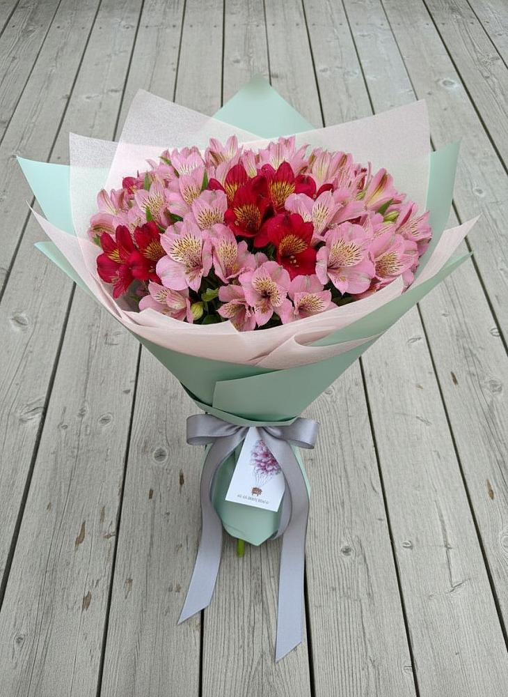 Букет цветов из: Альстромерии в Михайлове