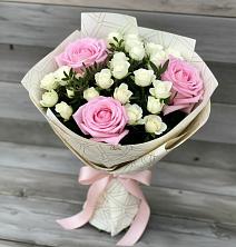 Букет цветов из:  Розы в Михайлове