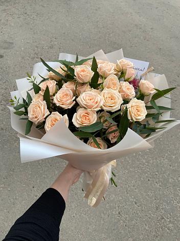 Букет Кремовые розы Латте в Михайлове