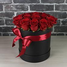 Цветочная композиция из Розы в шляпной коробке в Михайлове