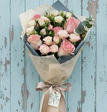 Букет цветов из:  Розы в Михайлове
